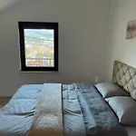 Hills House Μόσταρ