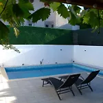 Hills House * Μόσταρ