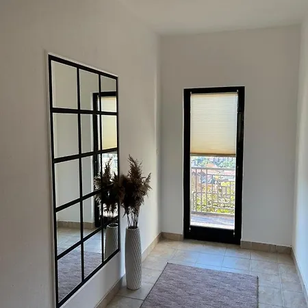 Hills House בית נופש *