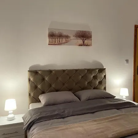 度假居 The Hills House
