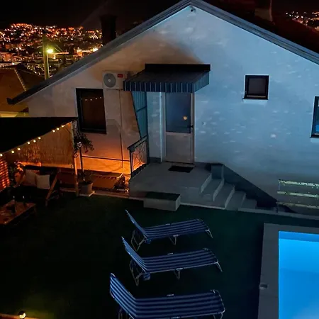 The Hills House * Mostar