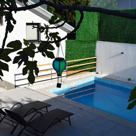 Hills House *