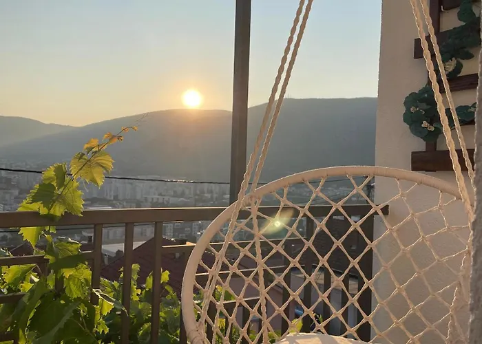 Hills House Semesterbostad *